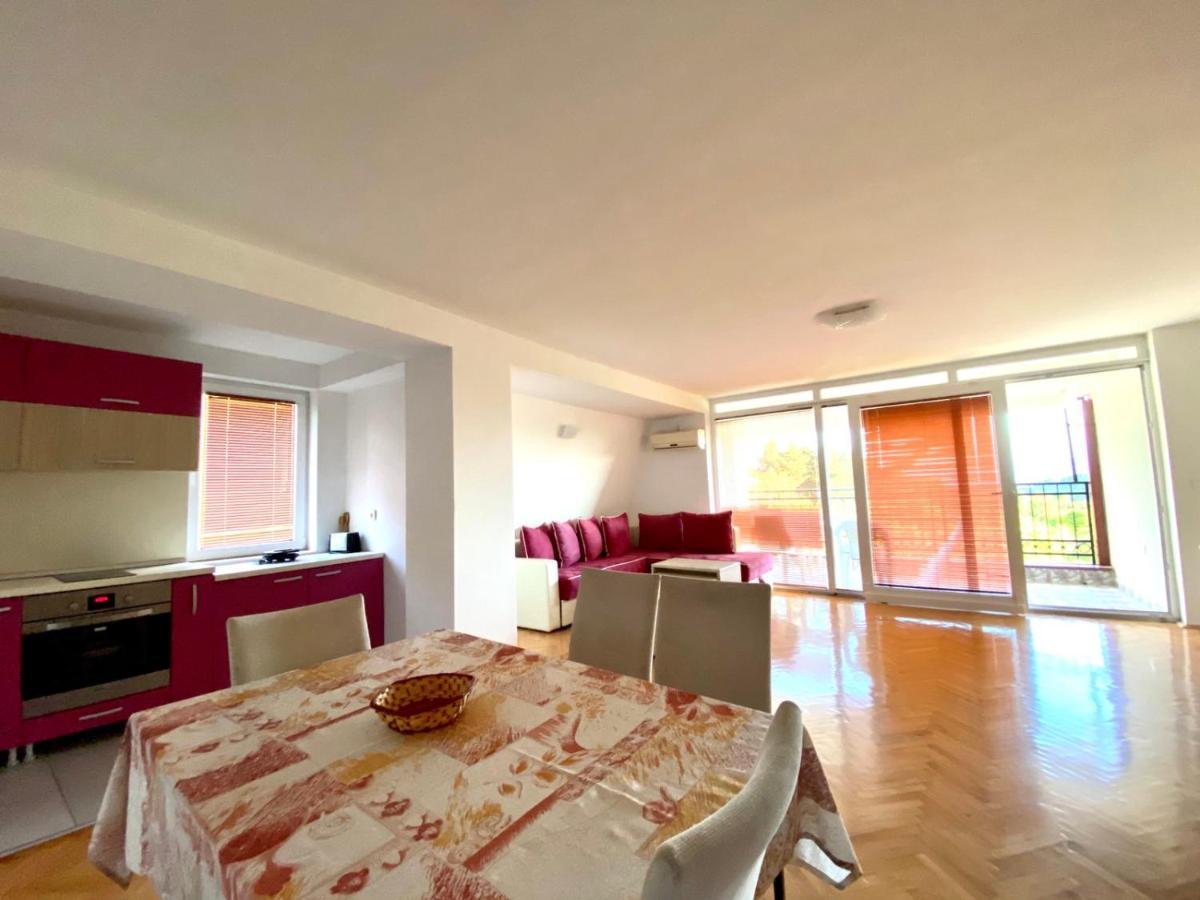 Villa Marta Ohrid Bagian luar foto